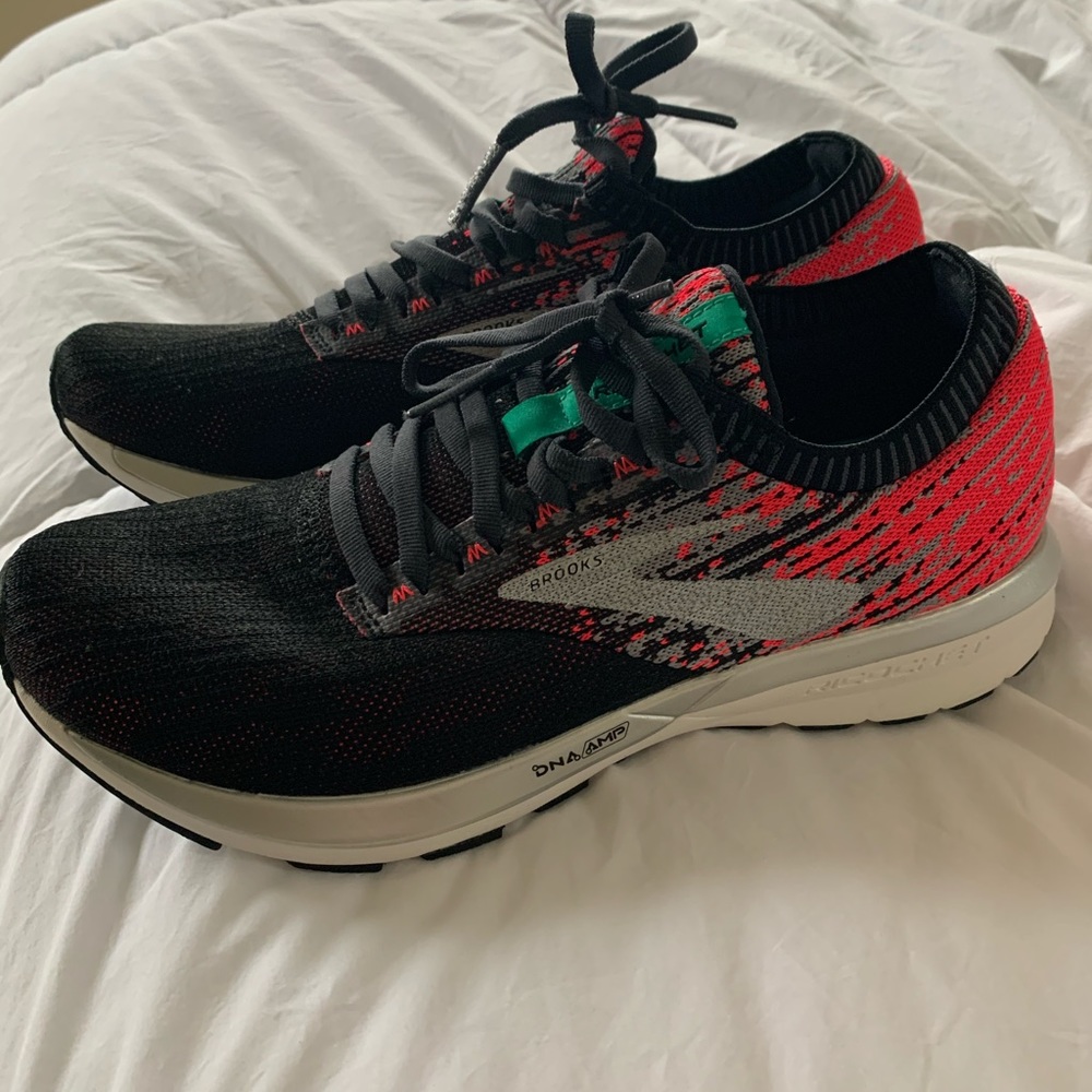 Brooks Ricochet Running Shoe